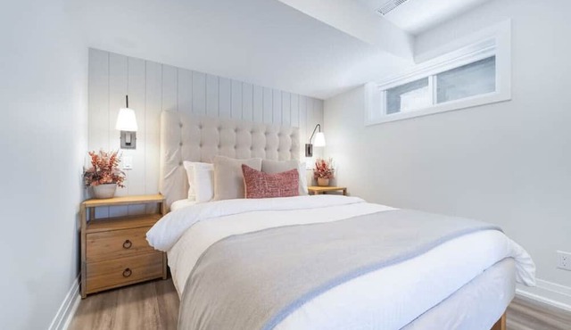 The Parkvale Home - Cozy 1BR with Stunning View!