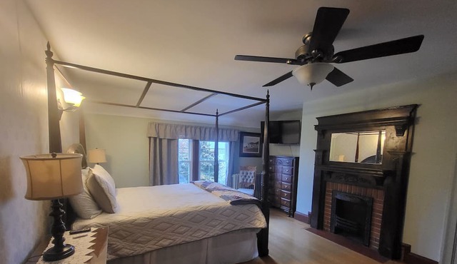 Luxe Hometel