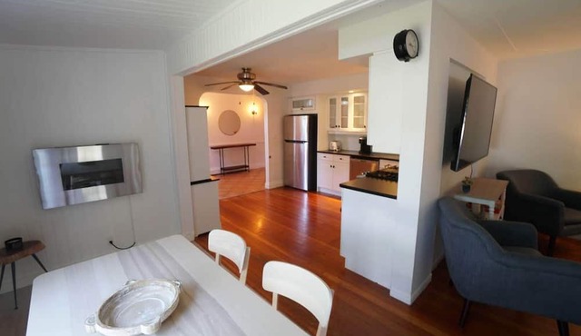 Fully Furnished Lakeside Living in Bright's Grove!
