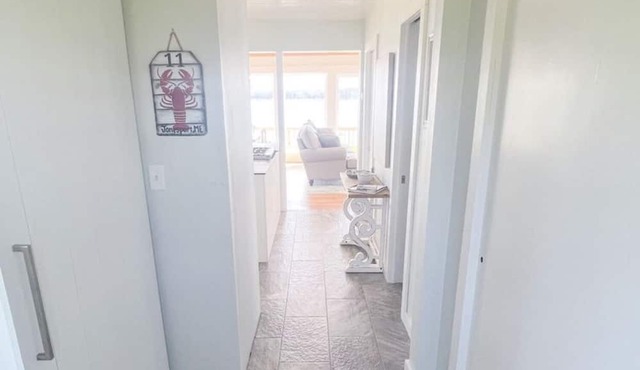 WOW! Amazing property with an amazing view. You will never want to leave!