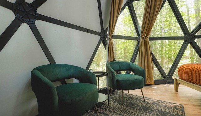 Modern dome w/full bath + spa access - 04 in Freeport