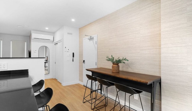 3 bedroom - Spacious New 3bdr in Habitat Plateau by Denstays