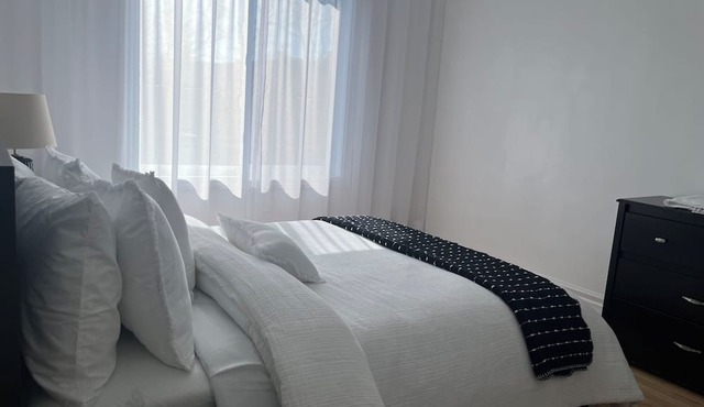Peaceful, comfortable 3-bedroom apartment in the heart of Montreal