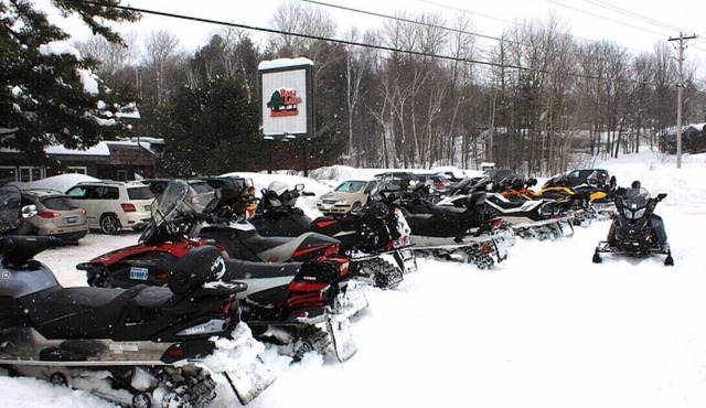 Snowmobilers paradise in Muskoka, ON in Minett