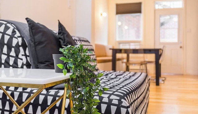 HOMA-Comfort&Style-2BR-Spacious-Natural Light-FeelHome-A/C-SelfCheckIn-Metro