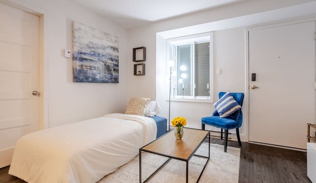 Amazing 4 Bedroom Unit in Downtown