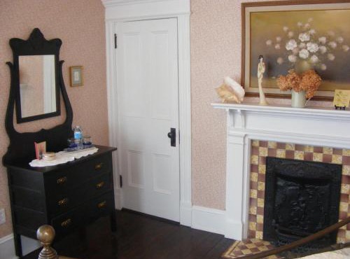 Rothesay House Heritage Inn B&B