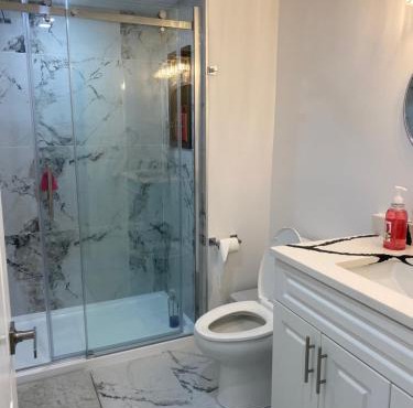 Cozy Private Basement Suite East Windsor