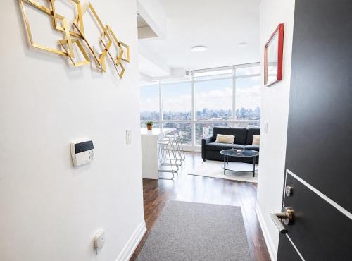 2 Bedroom Condo With City Views and Free Parking