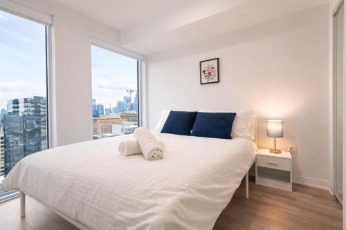Stylish Downtown 1BR City View Near UofT & Subway