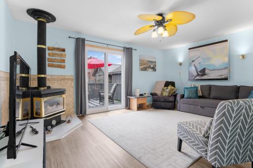 "At the Eau" - Charming 2 Bedroom Cottage!