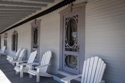Auberge Lakeview Inn