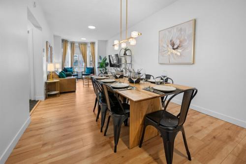 Spacious 1300sf Apt 2 Parking Spaces WiFi AC