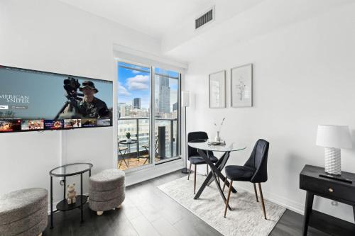 Chic Downtown Studio Perfect Couple's Getaway