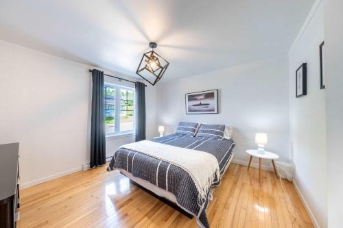 Spa Pool Table & Waterfront - Terrasse Lac Aylmer