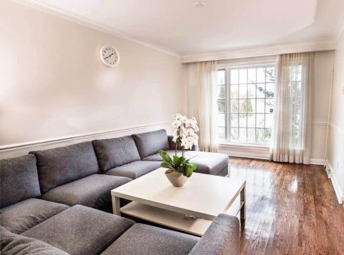Spacious 5500 SQF Home 6 Bdrms and 3 and Half Bath