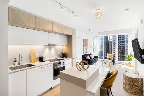 Luxury Apartments with View & Indoor Heated Pool