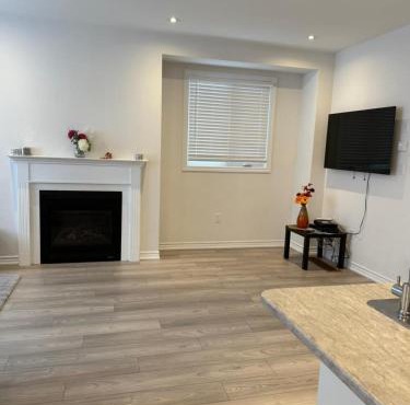 Charming Short-Term Stay Near Downtown Fergus & Elora Mill