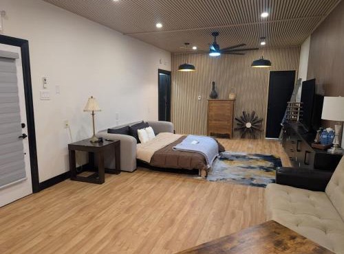 Beamsville Modern Rustic Suites