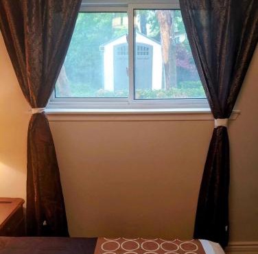 Comfy Room by Toronto Pearson Airport