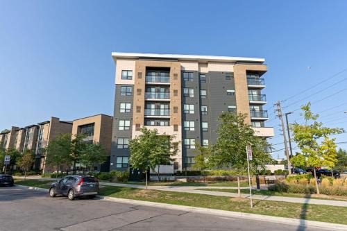 Scarborough Oasis near UofT campus, Free Parking