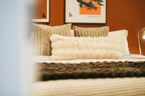 Historic 2BR suite in Halifax w Free Parking