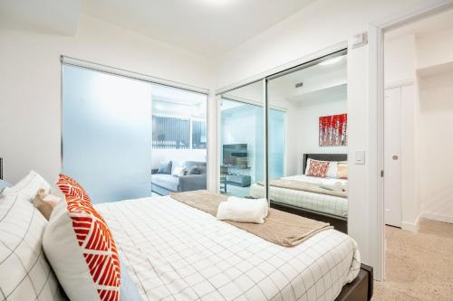 Inviting 2BR Basement Suite in Downtown Toronto - The Roland