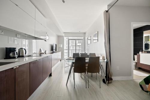 High Floor 1 Bedroom plus Den Condo Iceboat Terrace Downtown Toronto