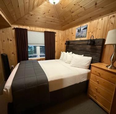 Cloverleaf Cottages