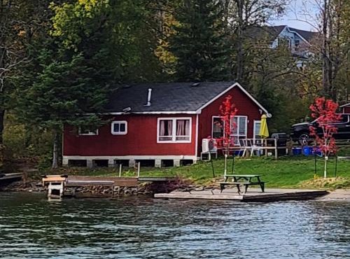 Trent River Cottages