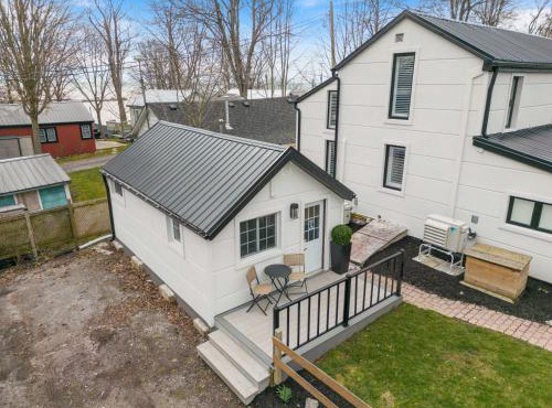 Luxe Lodges on Lake Erie