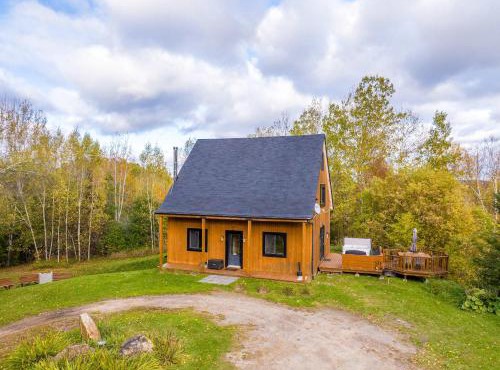 Au Chic Chalet des Chutes Chic Cottage