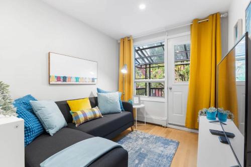 Charming 1 BR Apartment cozy and fully equipped