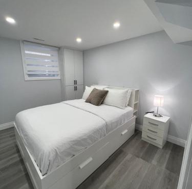 Luxurious Unit in Hyde Park