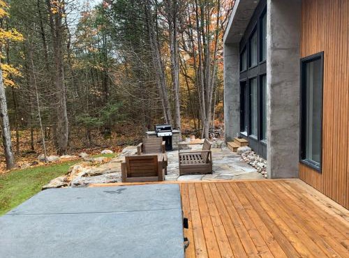 McCracken's Mid Century Modern Luxury Cottage