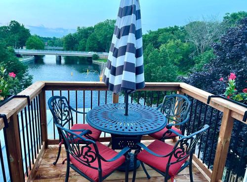 Deluxe Loft - Amazing Terrace with Stunning Water View