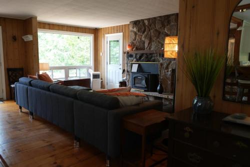Mary Lake Sunset Lodge