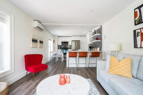 "Ski" at Hills Meaford, Second Floor Suite w Bunk Beds