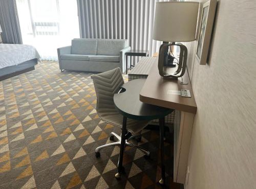 Holiday Inn Toronto Airport East by IHG
