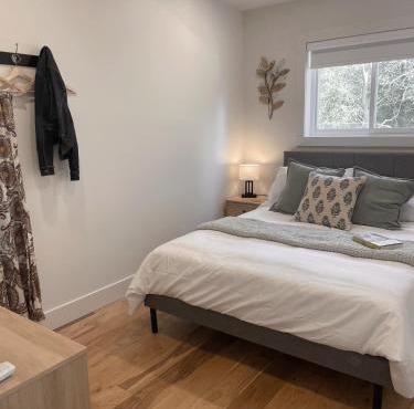 Elora’s Irvine River Suite