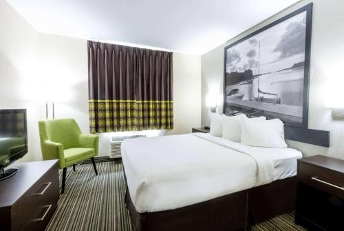 Super 8 by Wyndham Truro NS