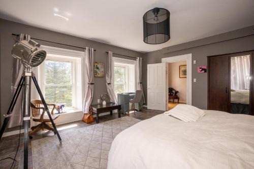 Private Countryside Resort w/3 Homes - Sleeps 30