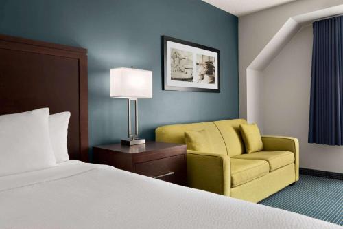 Days Inn by Wyndham Sarnia Harbourfront