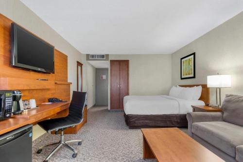 Clarion Hotel 