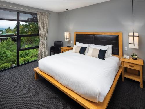 Brentwood Bay Resort Ocean 